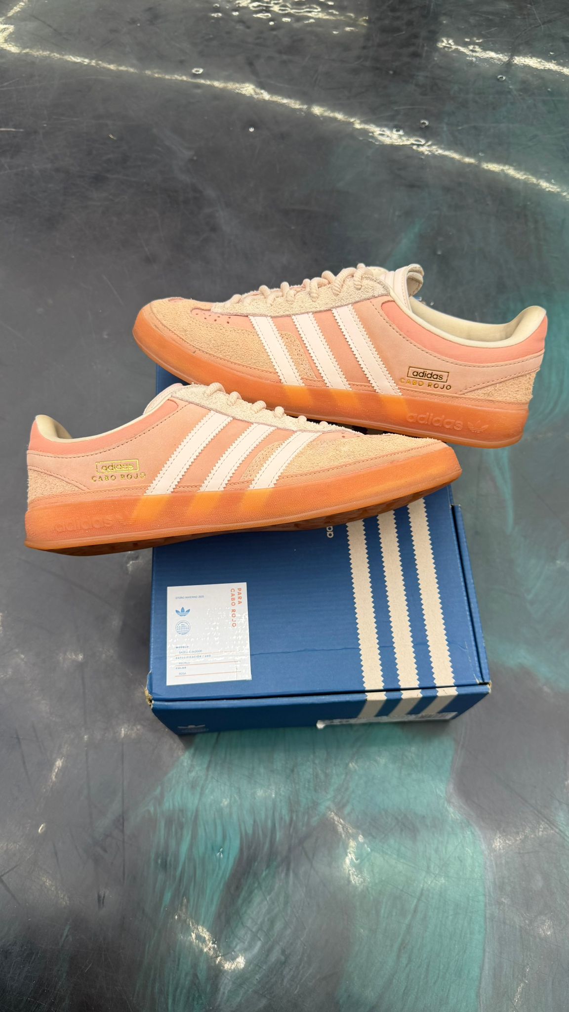 ADIDAS GAZELLE INDOOR BAD BUNNY CABO ROJO PRE OWNED SIZE 10