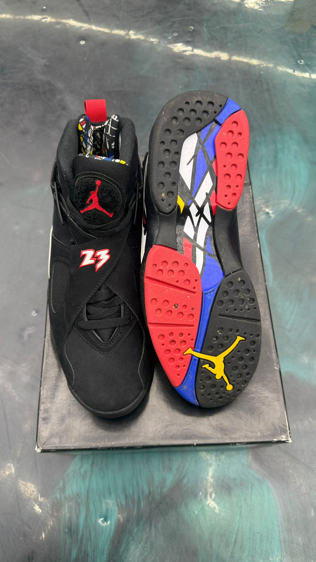 JORDAN 8 RETRO PLAYOFFS PRE OWNED SIZE 8