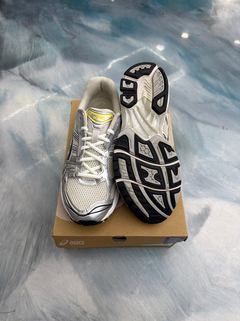 ASICS GEL KAYANO 14 TAI CHI YELLOW PRE OWNED SIZE 10.5