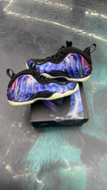NIKE AIR FOAMPOSITE ONE GALAXY 2025 PRE OWNED SIZE 7.5