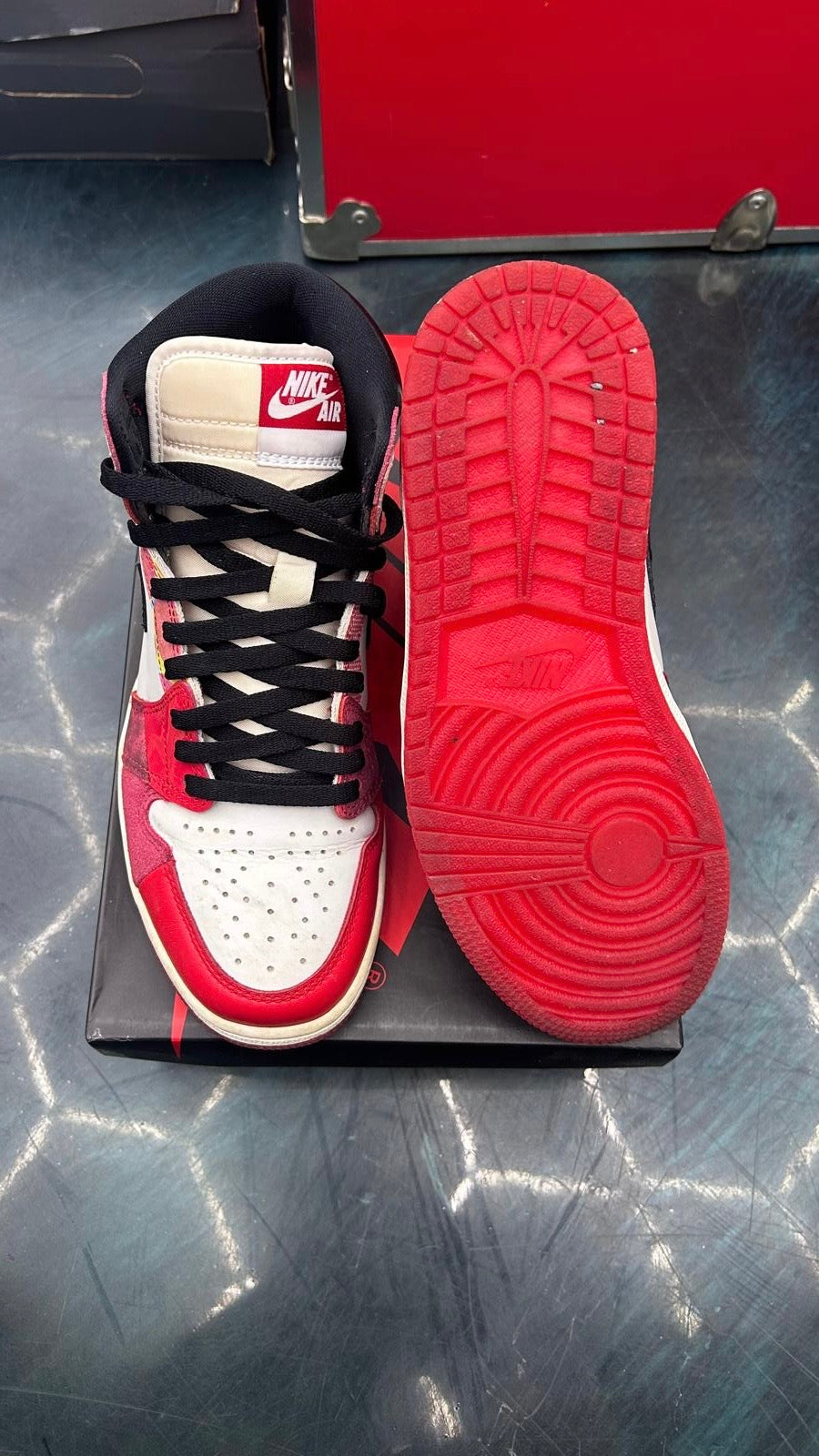 JORDAN 1 RETRO HIGH OG SPIDER MAN ACROSS THE SPIDER VERSE PRE OWNED SIZE 7