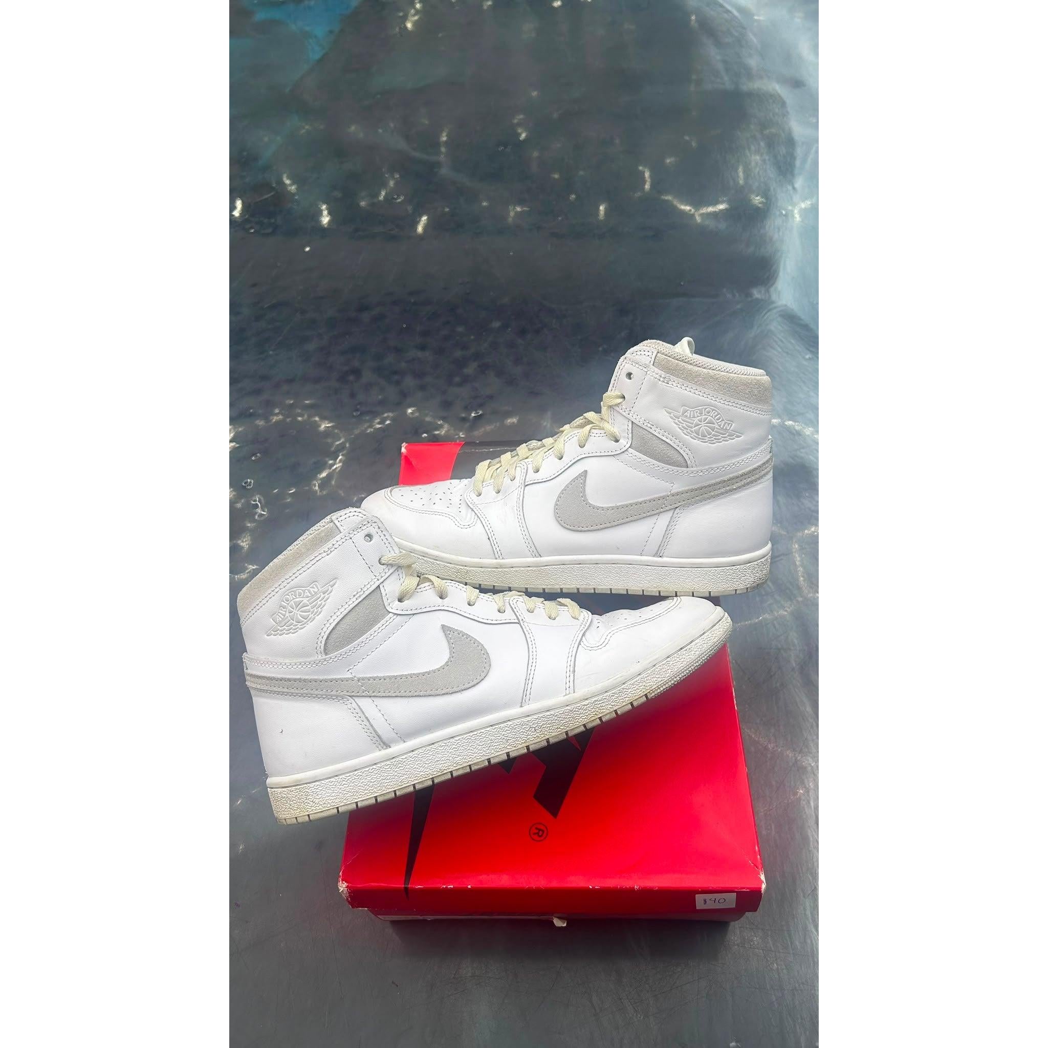 JORDAN 1 RETRO HIGH 85 NEUTRAL GREY PRE OWNED SIZE 11