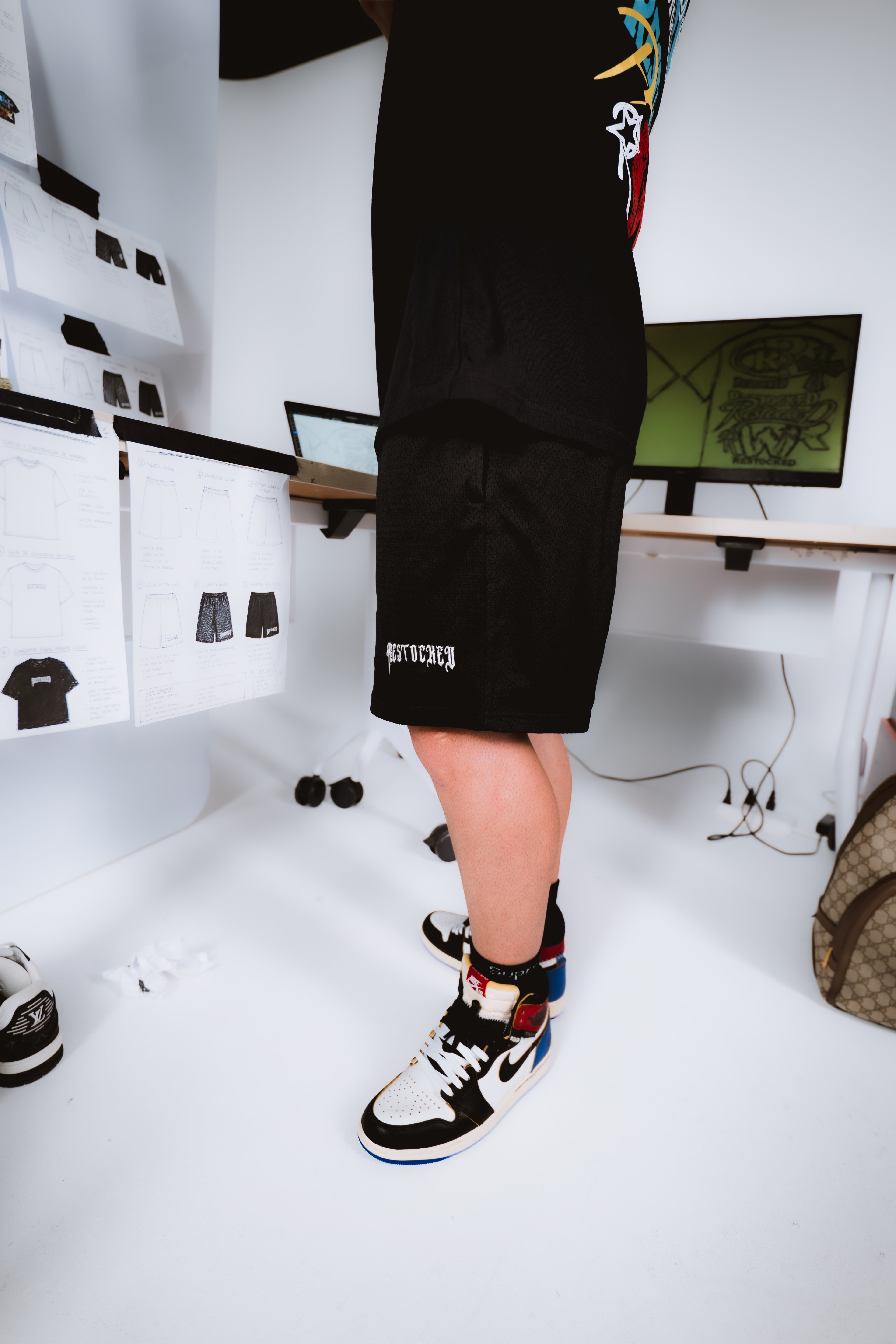 CLASSIC SHORTS