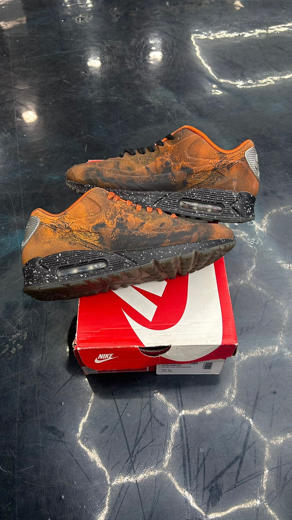 AIR MAX 90 MARS LANDING PRE OWNES SIZE 8