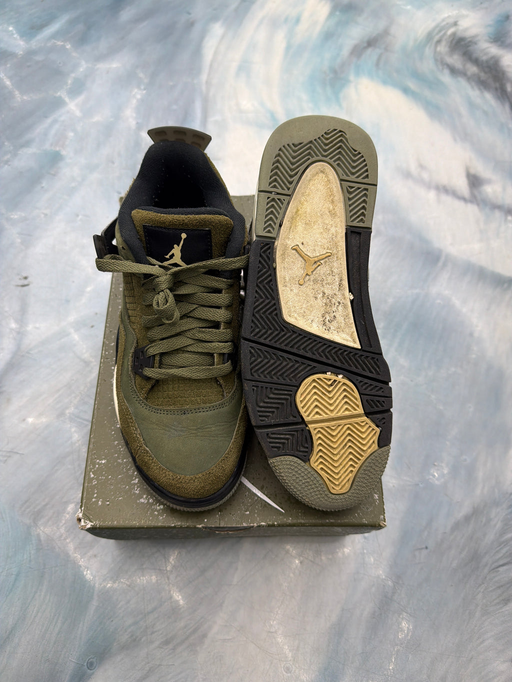 JORDAN 4 RETRO CRAFT MEDIUM OLIVE GS PRE OWNED SIZE 7Y