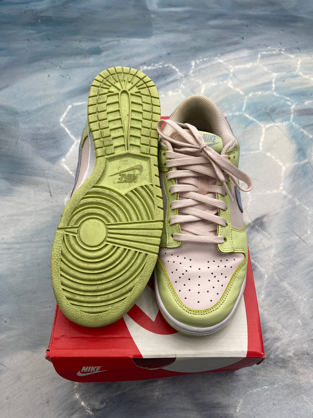 NIKE DUNK LOW LIME ICE WOMENS PRE OWNED 6.5