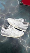 JORDAN 2 RETRO LOW PRE OWNED SIZE 8 NO BOX