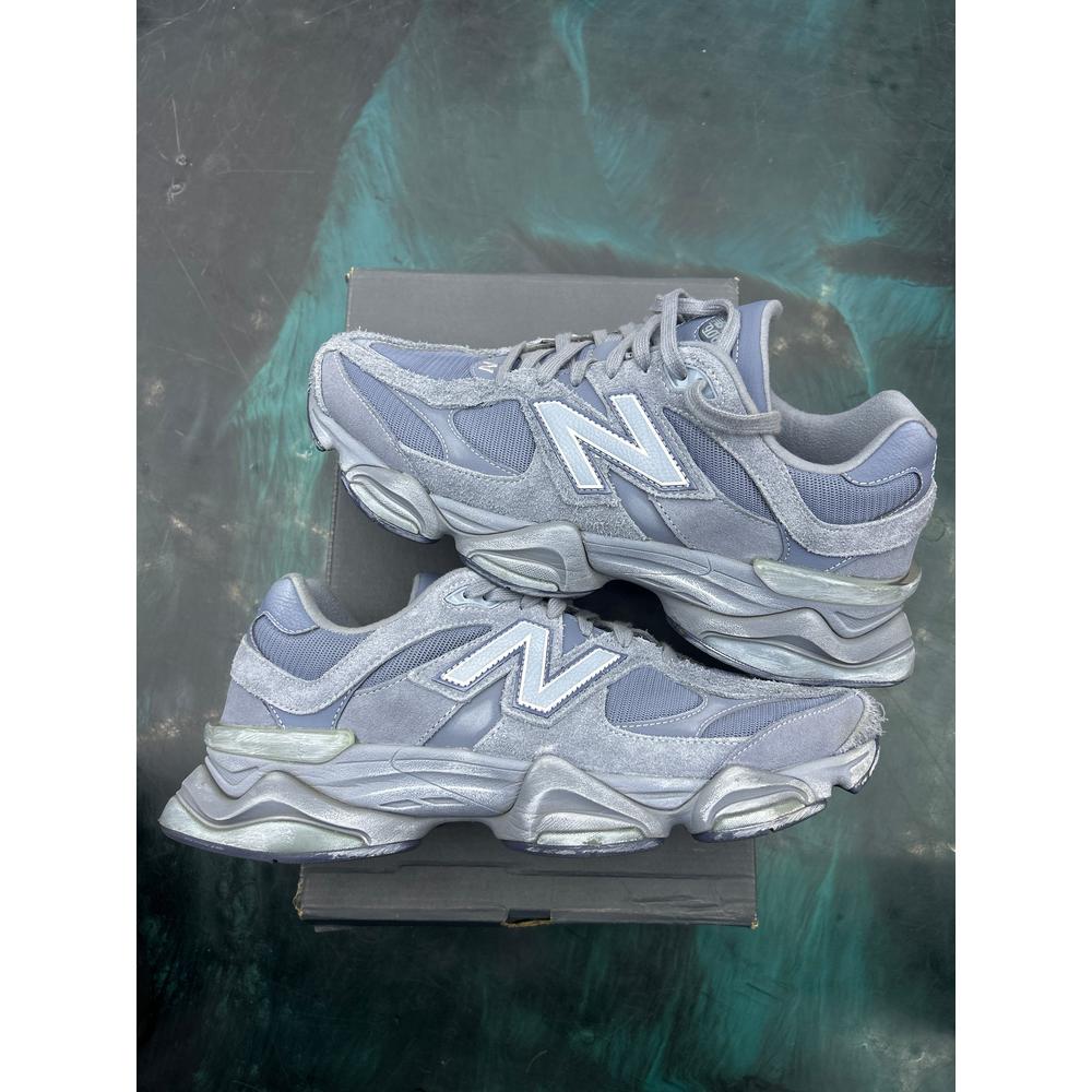NEW BALANCE 9060 VINTAGE INDIGO PRE OWNED SIZE 12