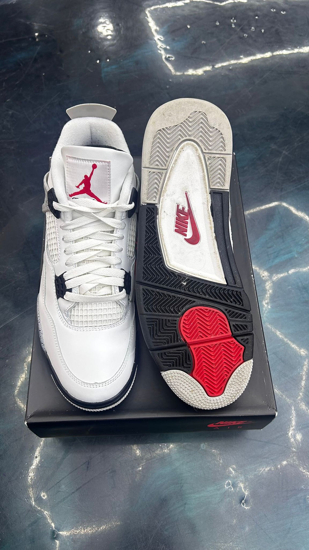 JORDAN 4 RETRO WHITE CEMENT PRE OWNED SIZE 11