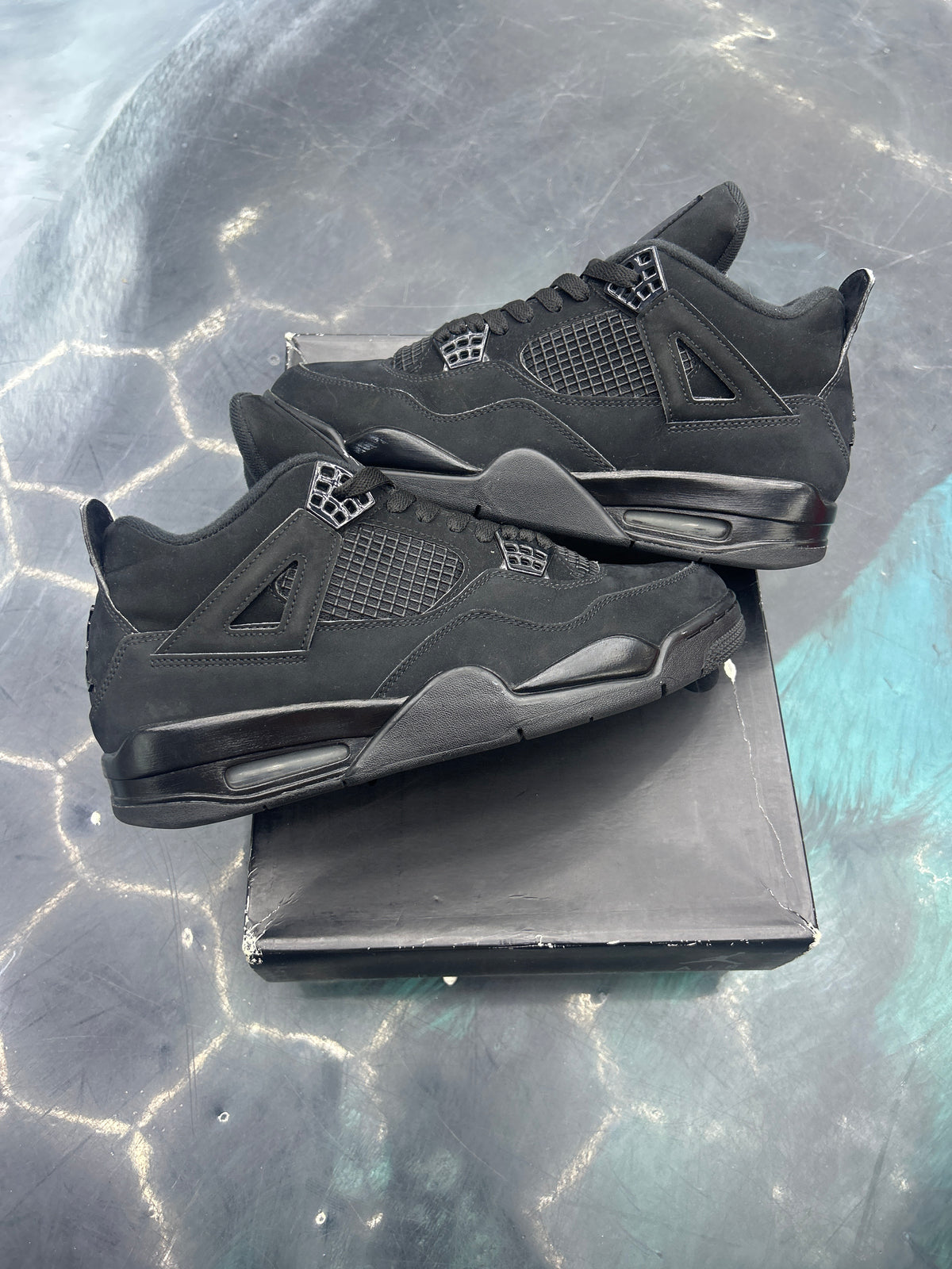 JORDAN 4 RETRO BLACK CAT (2020) PREOWNED SIZE 10