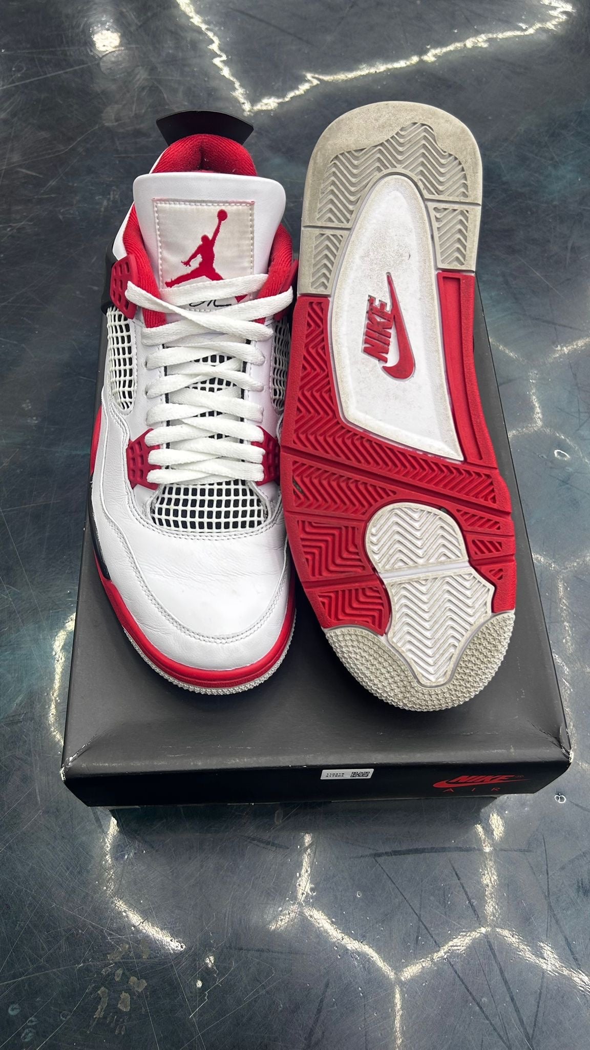 JORDAN 4 RETRO FIRE RED (2020) PRE OWNED SIZE 9