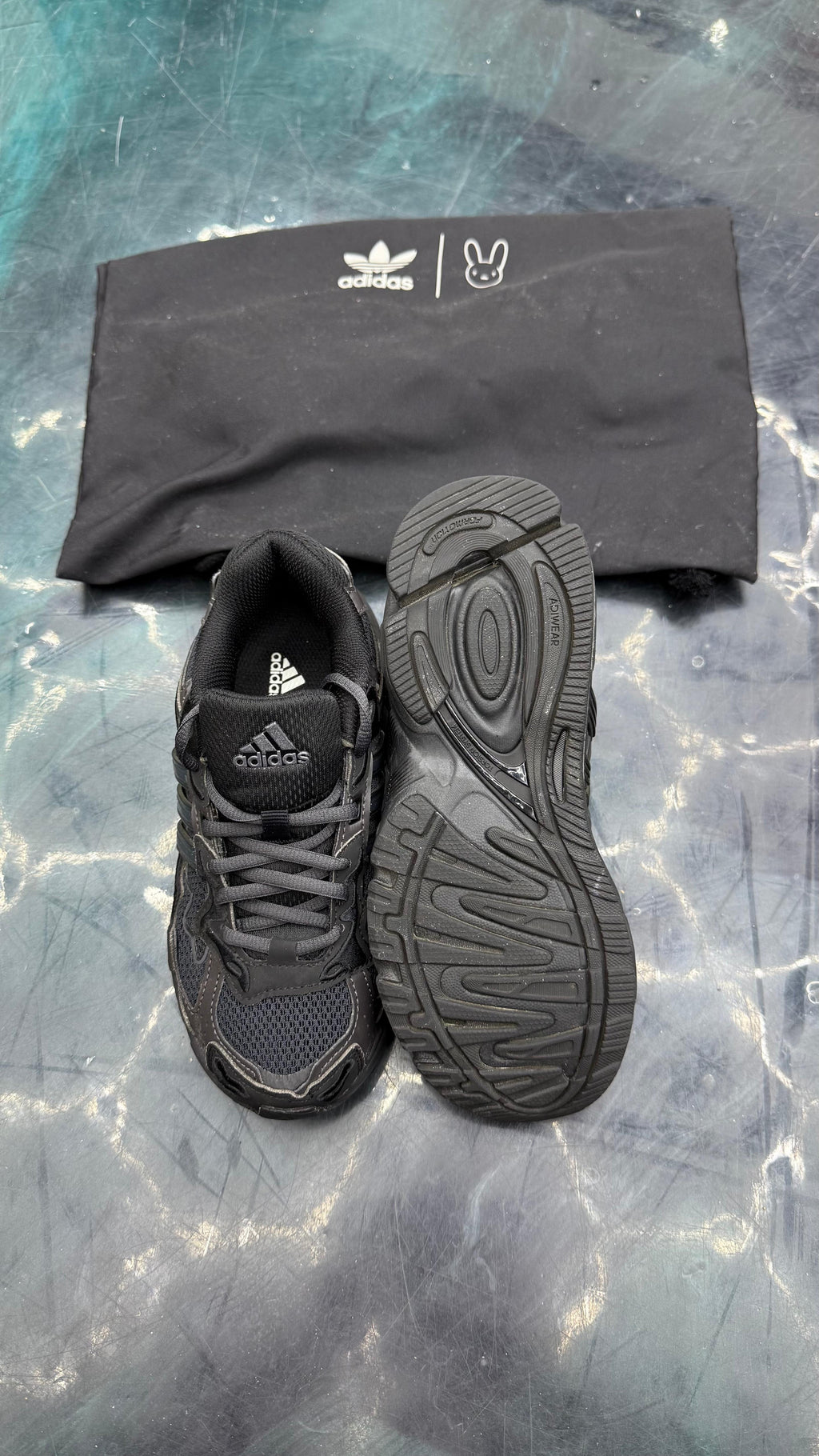 ADIDAS RESPONSE CL BAD BUNNY TRIPLE BLACK PRE OWNED SIZE 3.5 NO BOX