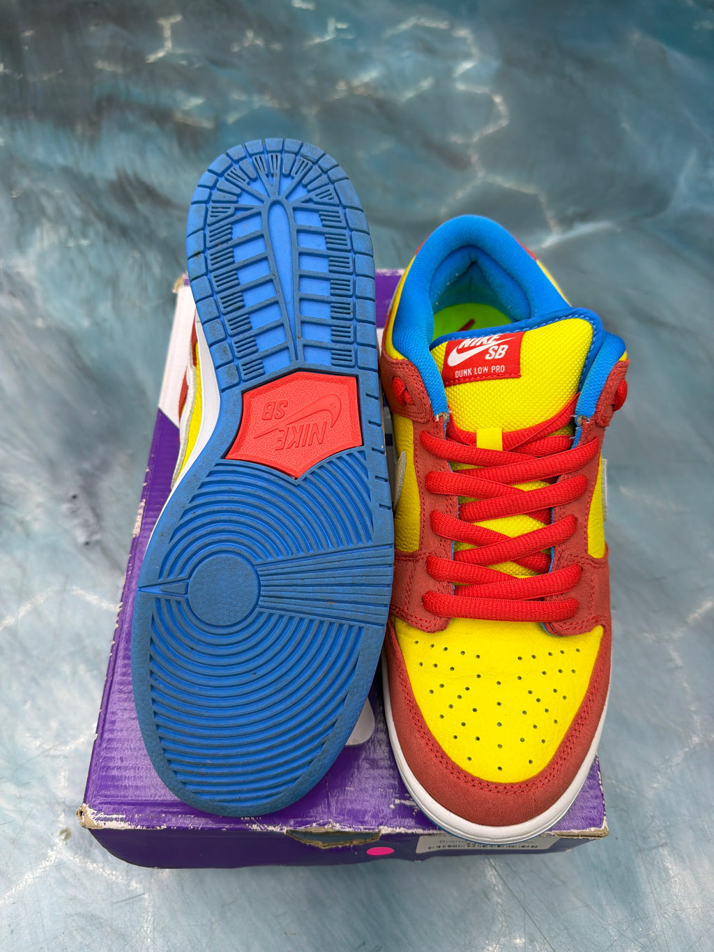 NIKE SB DUNK LOW PRO BART SIMPSON PRE OWNED SIZE 9.5