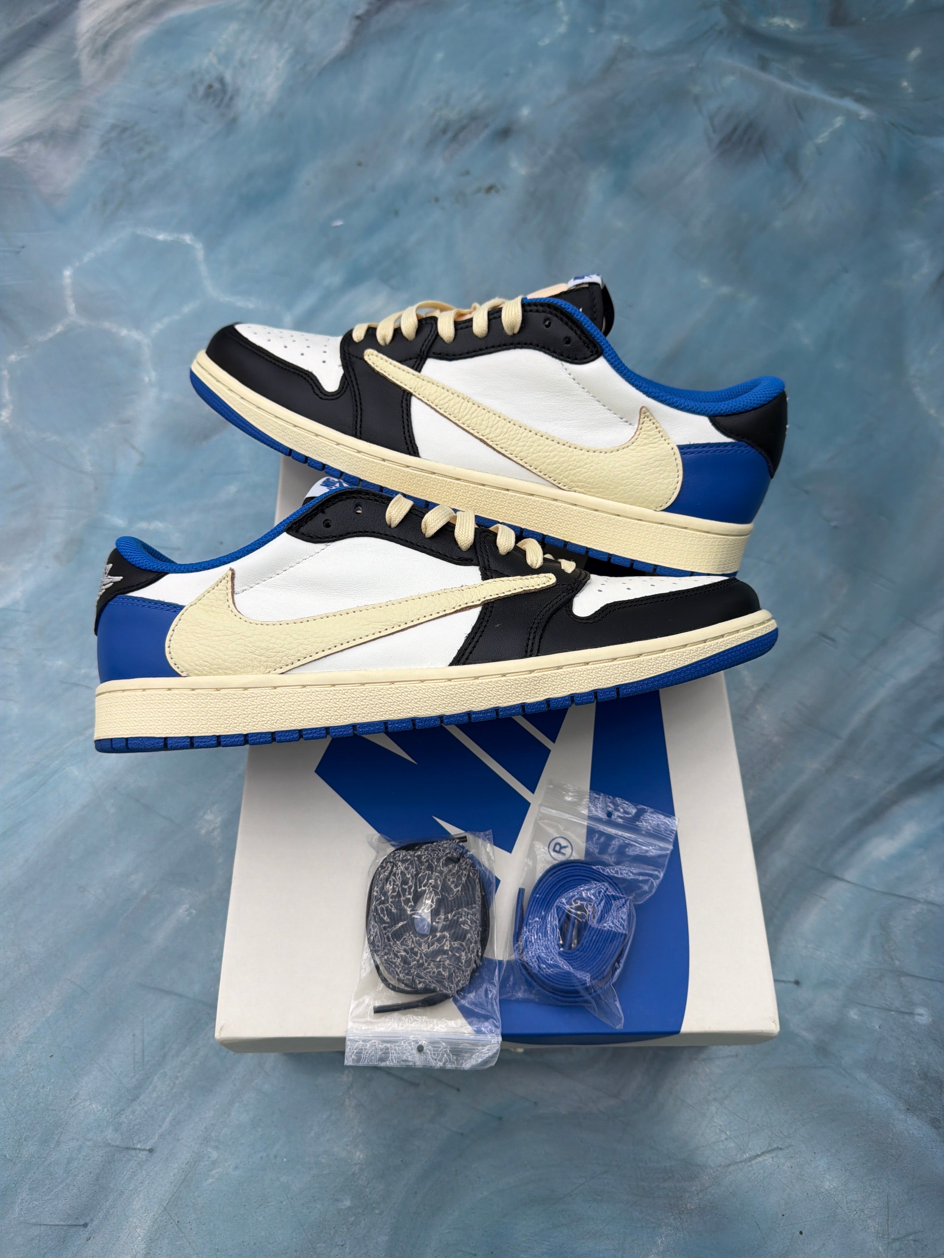 JORDAN 1 RETRO LOW OG SP FRAGMENT X TRAVIS SCOTT PRE OWNED SIZE 11.5