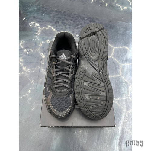 ADIDAS RESPONSE BAD BUNNY TRIPLE BLACK PRE OWNED SIZE 8.5