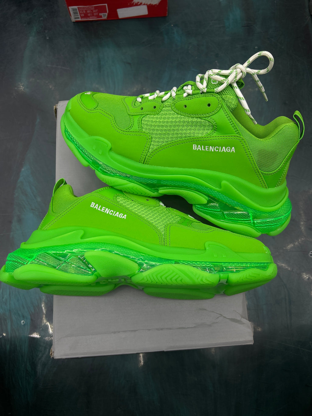 BALENCIAGA TRIPLE S BREAKERS GREEN VNDS BRAND NEW SIZE 13