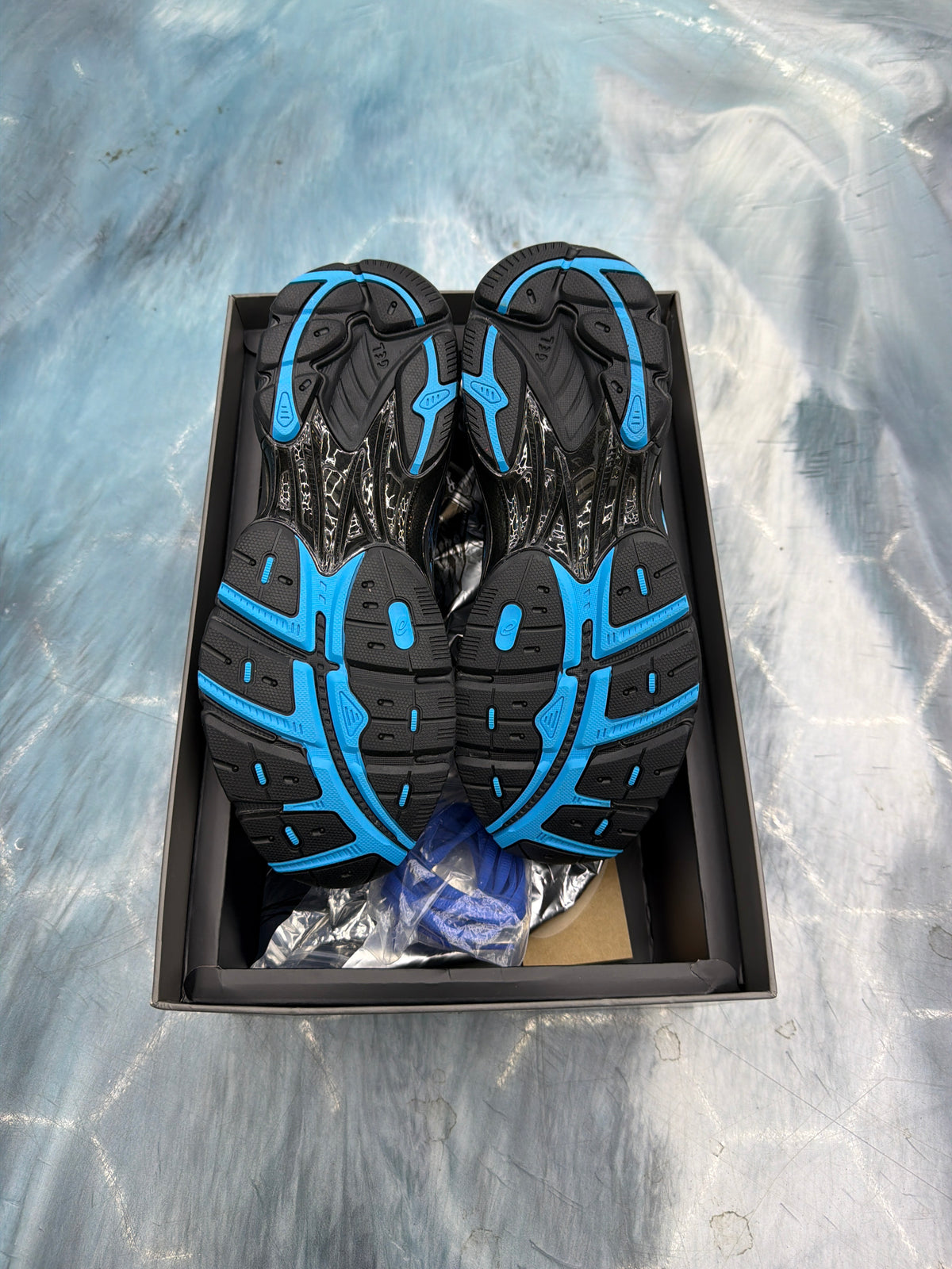 ASICS GT-2160 KITH X MARVEL VENOM BRAND NEW SIZE 8