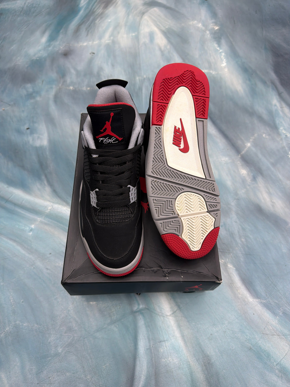 JORDAN 4 RETRO BRED (2019) PRE OWNED SIZE 9.5