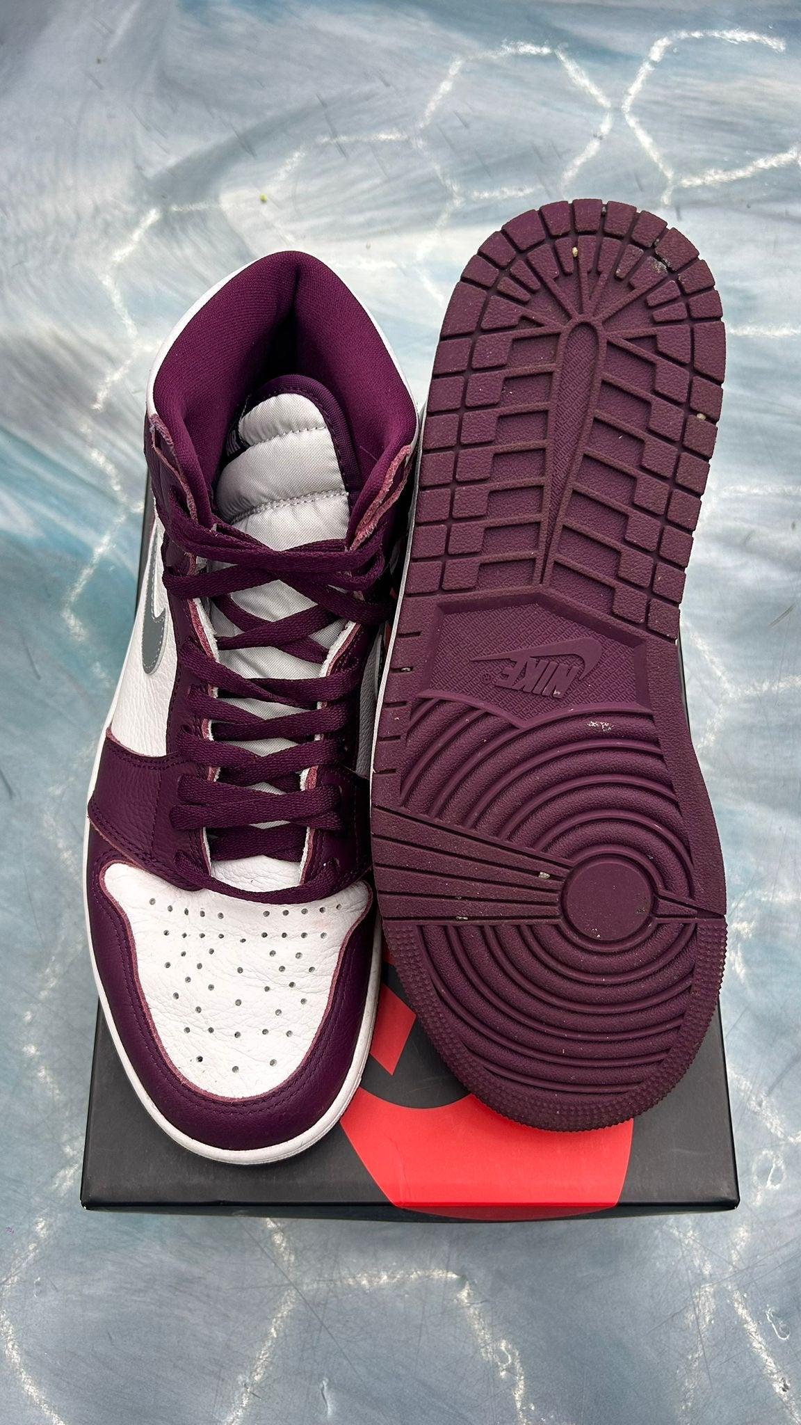 JORDAN 1 RETRO HIGH OG BORDEAUX PRE OWNED SIZE 11