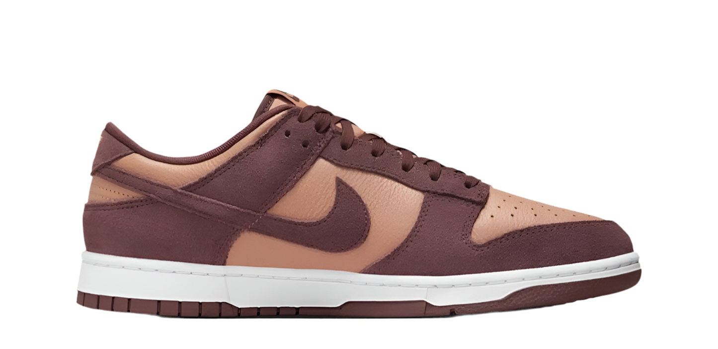 NIKE DUNK LOW SE AMBER BROWN