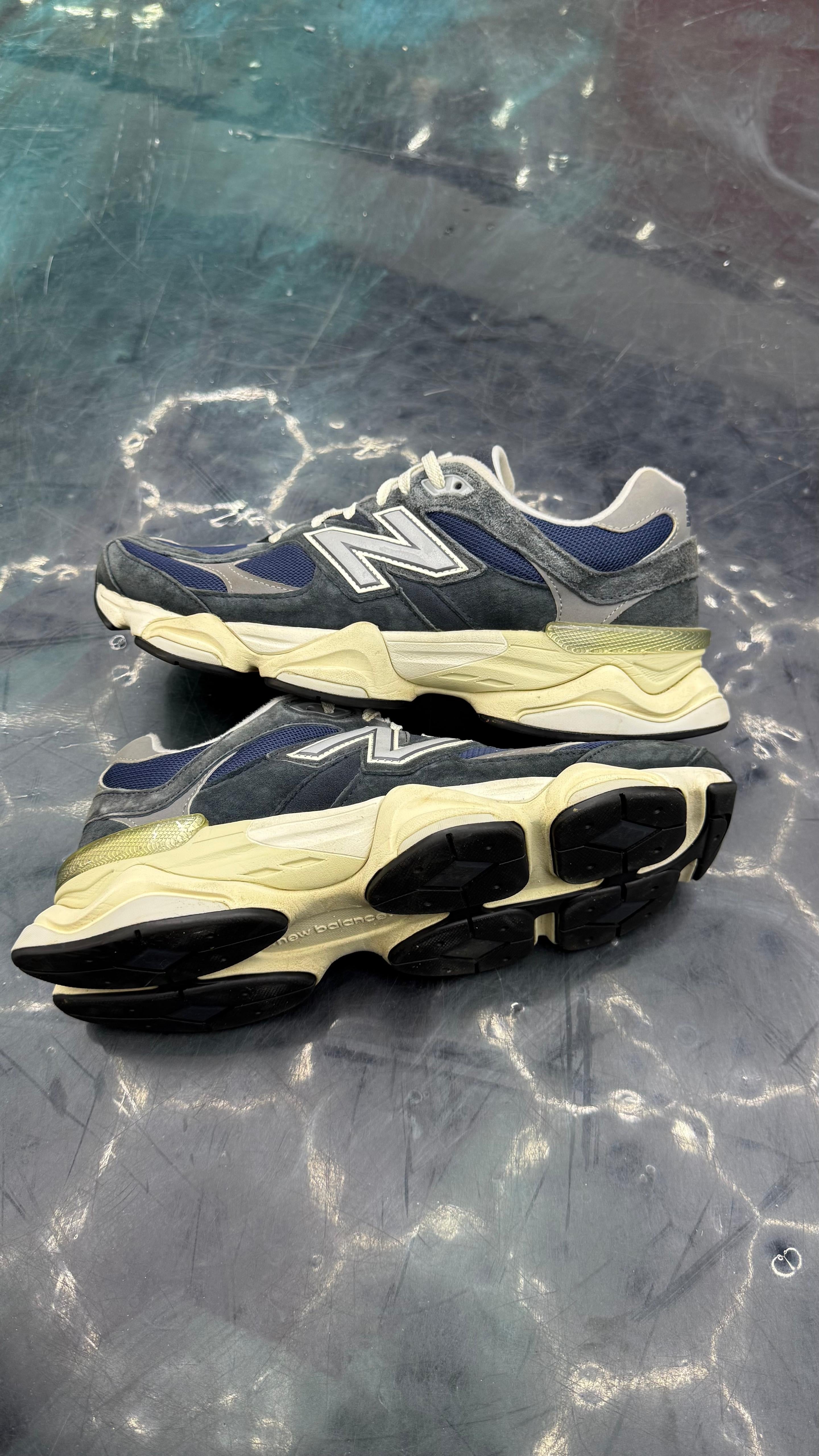 NEW BALANCE 9060 NAVY WHITE PRE OWNED SIZE 12 NO BOX