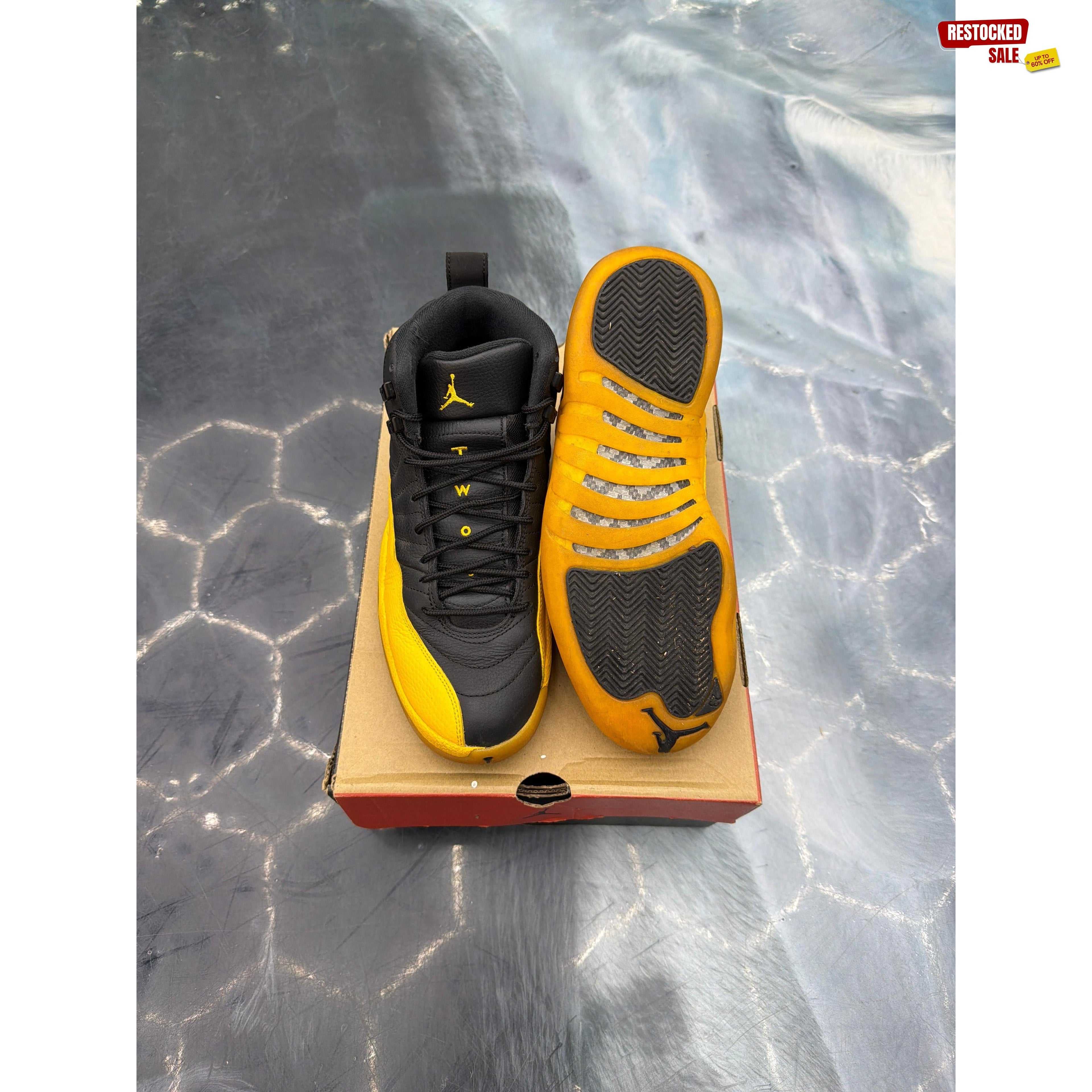 JORDAN 12 RETRO BLACK UNIVERSITY GOLD PRE OWNED SIZE 9