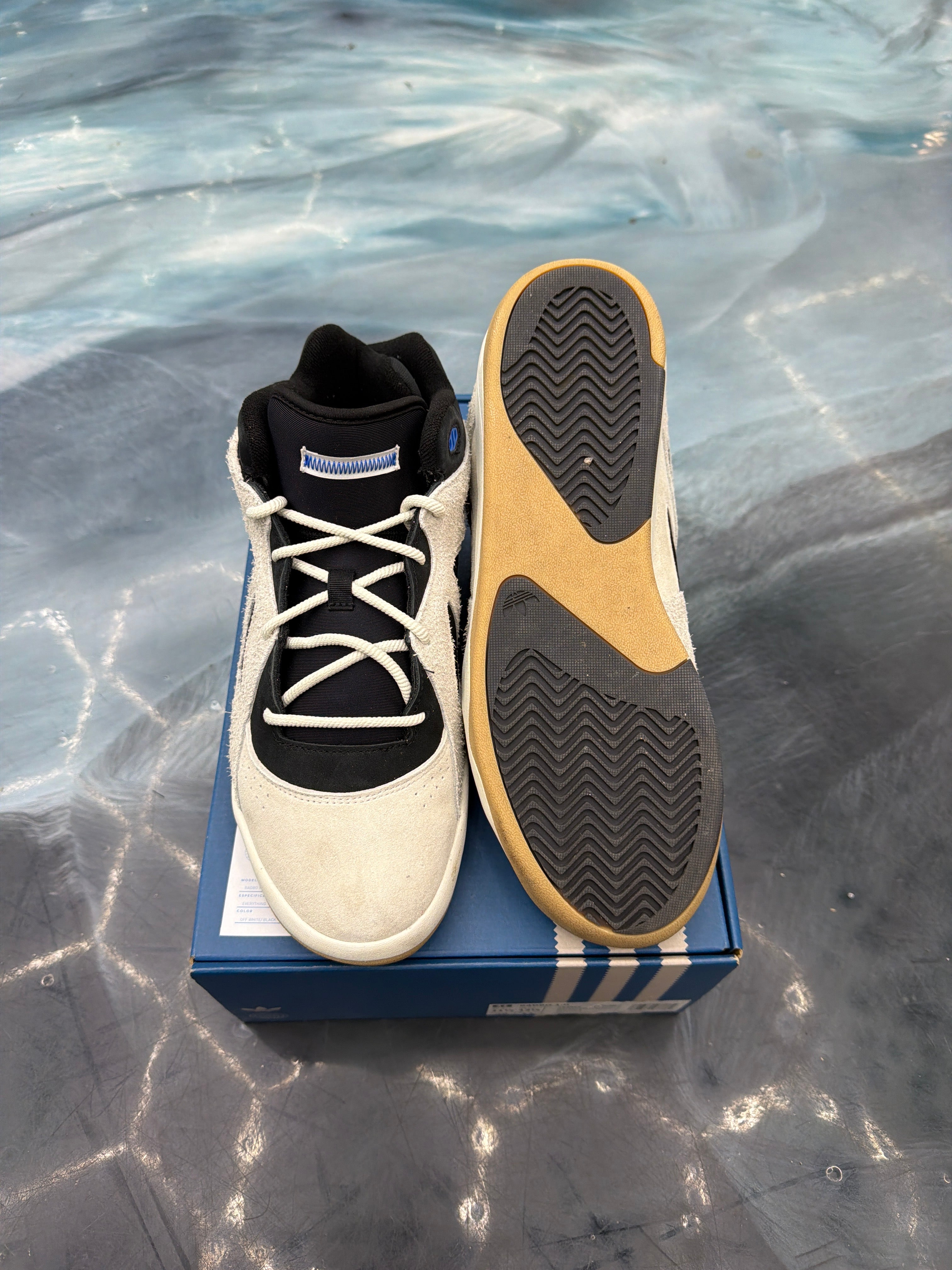 ADIDAS BADBO 1.0 RISE PRE OWNED SIZE 11.5