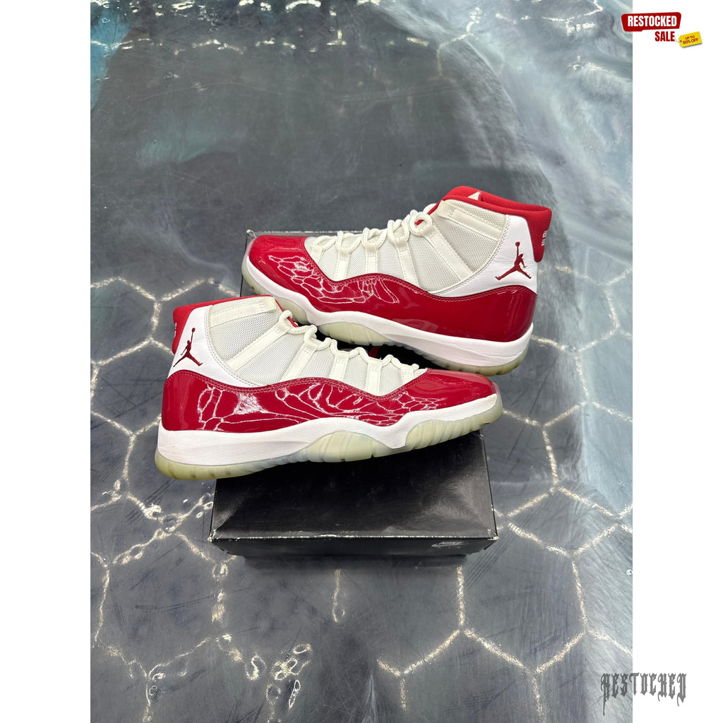 JORDAN 11 RETRO HIGH CHERRY PRE OWNED SIZE 11