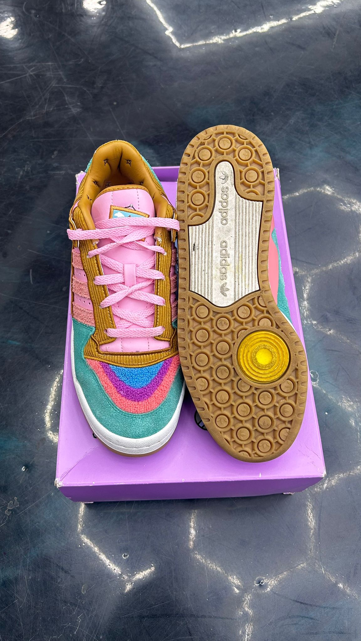 ADIDAS FORUM LOW THE SIMPSONS LIVING ROOM PRE OWNED SIZE 9