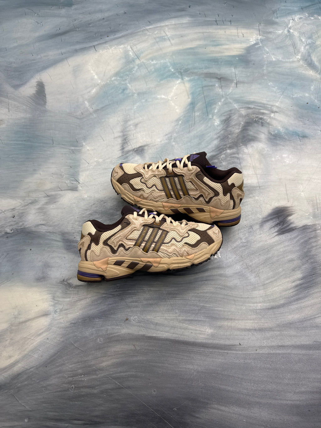 ADIDAS RESPONSE CL BAD BUNNY PASO FINO PRE OWNED SIZE 6 NO BOX