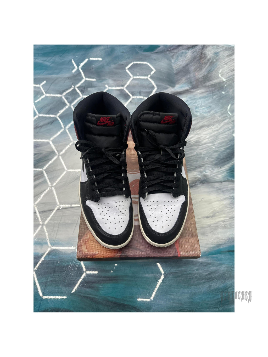 JORDAN 1 RETRO HIGH OG BLACK TOE REIMAGINED PRE OWNED SIZE 12