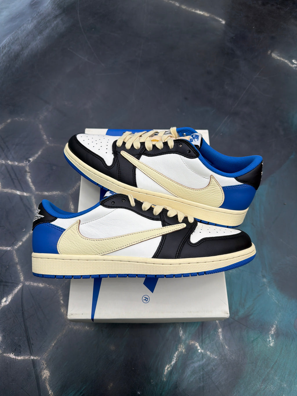 JORDAN 1 RETRO LOW OG SP FRAGMENT X TRAVIS SCOTT PRE OWNED SIZE 10.5