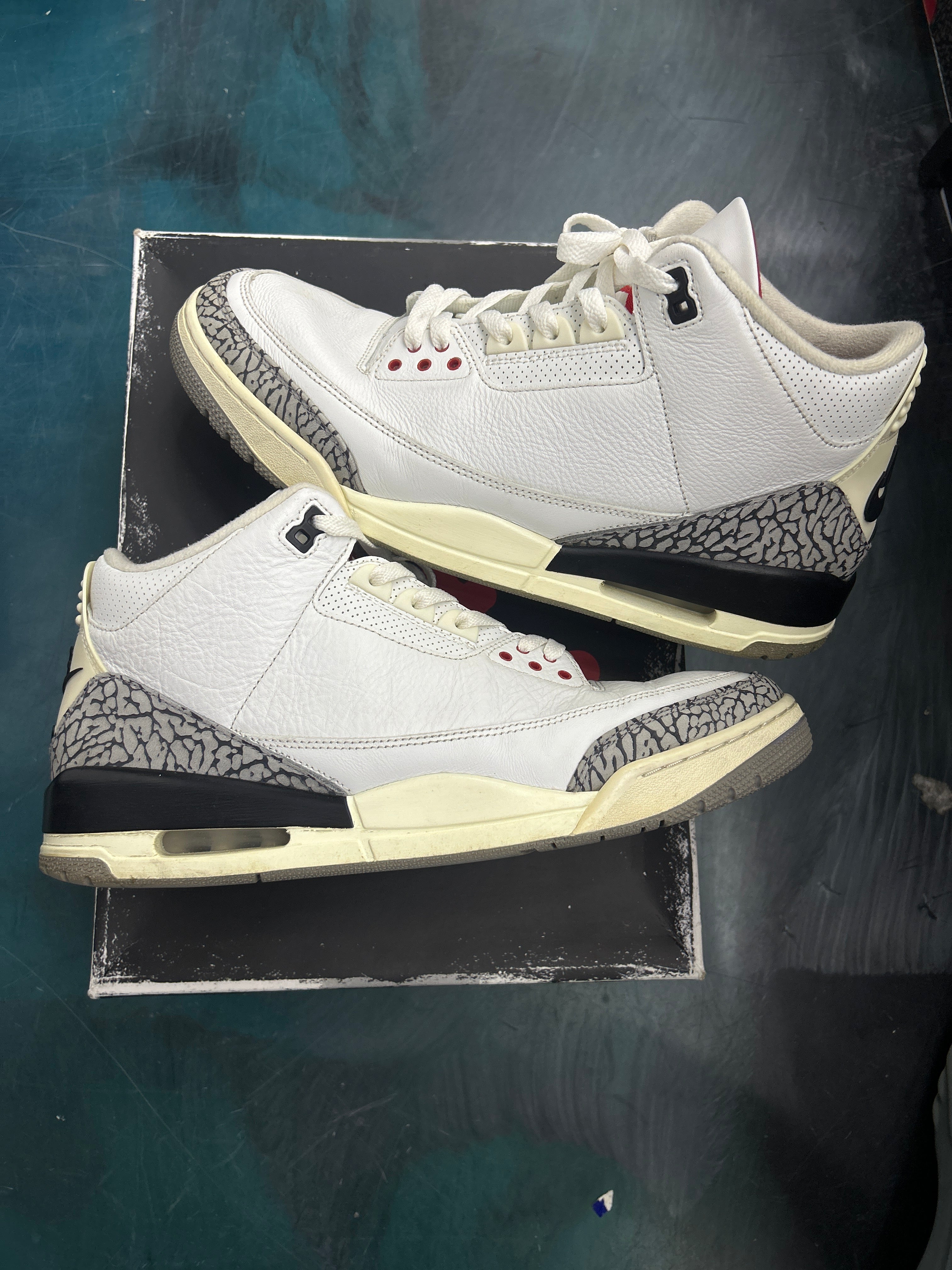 JORDAN 3 RETRO WHITE CEMENT REIGMAGINED SIZE 13 PRE OWNED