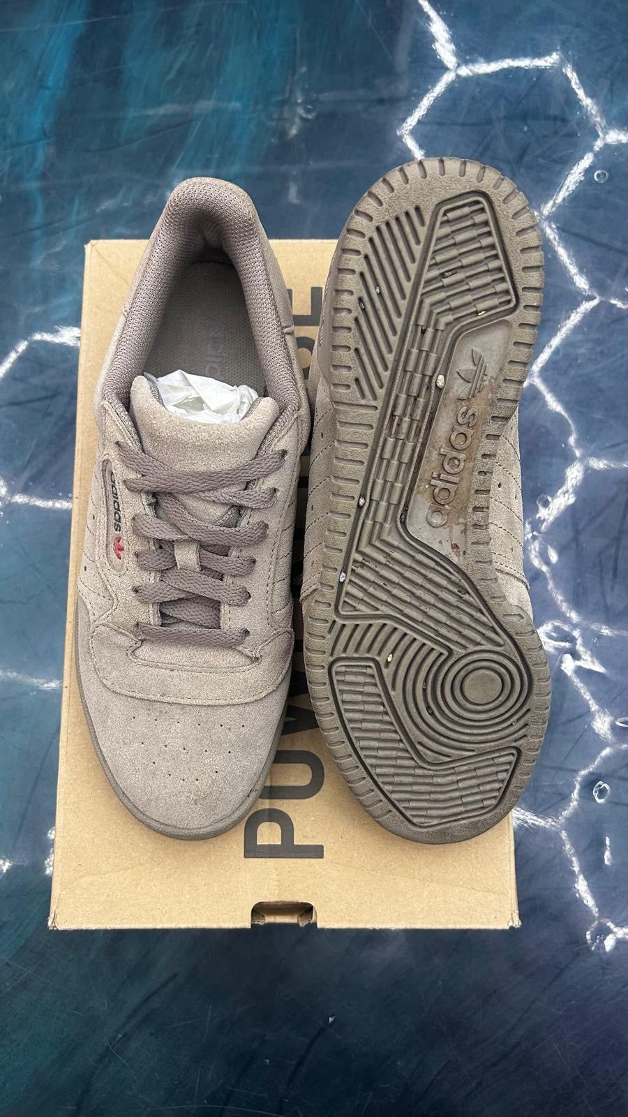 ADIDAS YEEZY POWERPHASE PRE OWNED SIZE 7