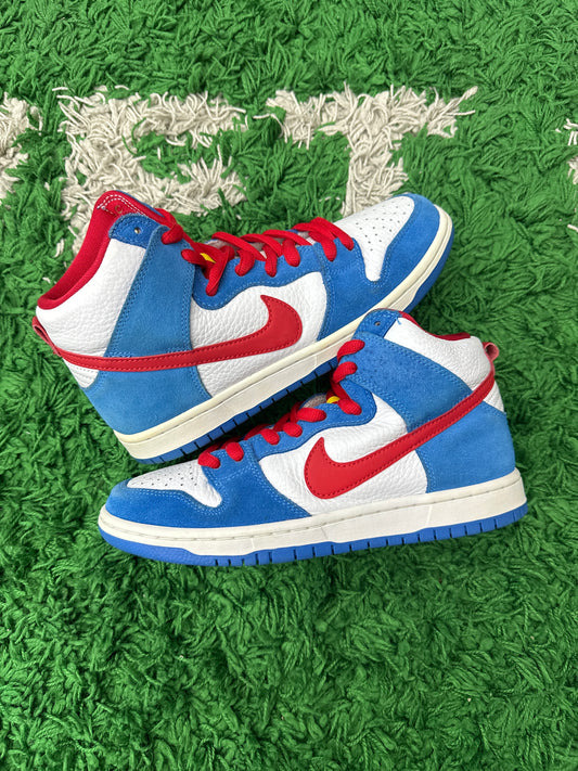 NIKE SB DUNK HIGH DORAEMON PRE-OWNED SIZE 7Y