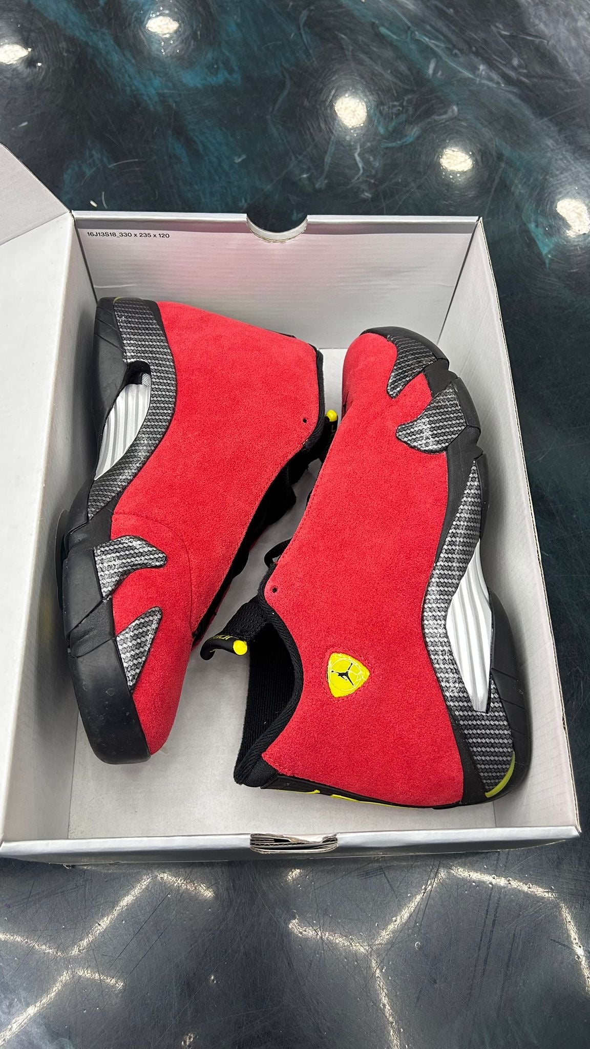 JORDAN 14 RETRO FERRARI PRE OWNED SIZE 8.5