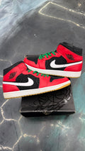 JORDAN 1 MID SE CHRISTMAS PRE OWNED SIZE 13