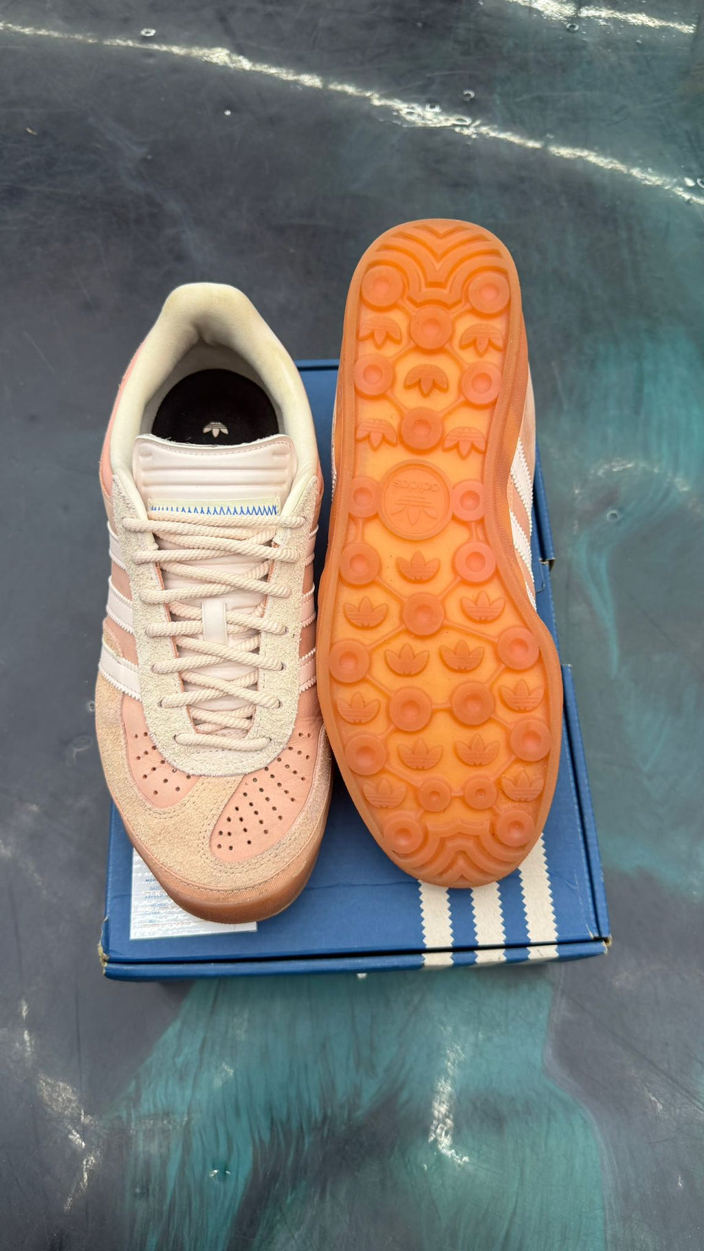 ADIDAS GAZELLE INDOOR BAD BUNNY CABO ROJO PRE OWNED SIZE 10