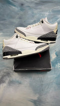 JORDAN 3 RETRO WHITE CEMENT PRE OWNED SIZE 10