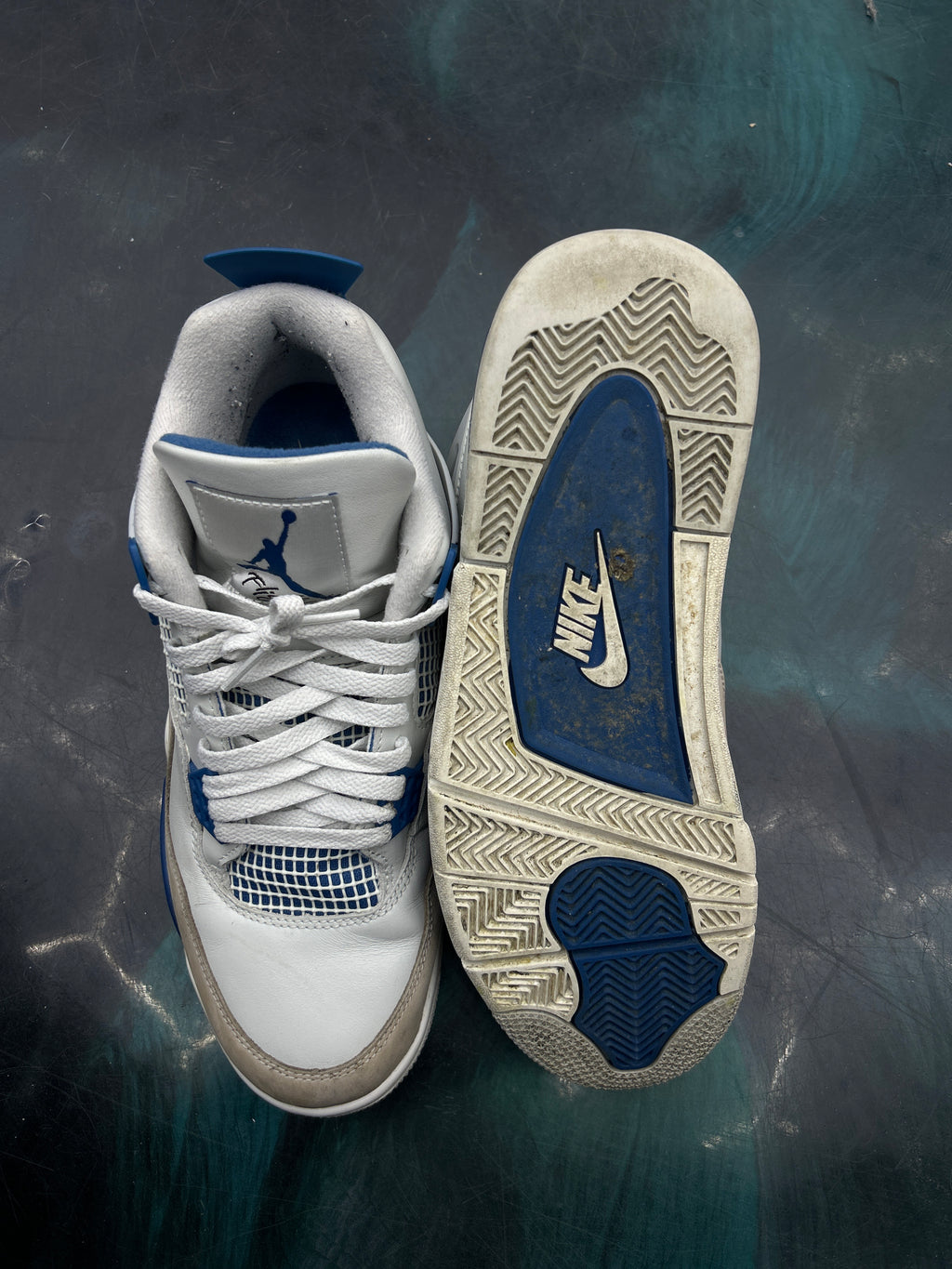 JORDAN 4 RETRO MILITARY BLUE PRE OWNED SIZE 11 NO BOX