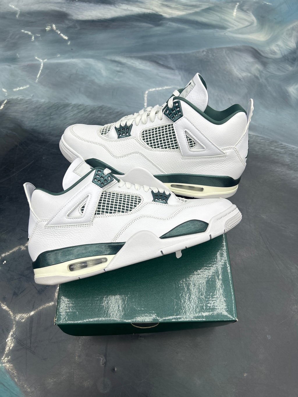 JORDAN 4 RETRO OXIDIZED GREEN PRE OWNED SIZE 12