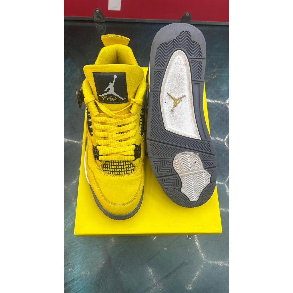 JORDAN 4 RETRO LIGHTNING PRE OWNED SIZE 10.5