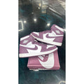 JORDAN 1 RETRO HIGH OG MAUVE PRE OWNED SIZE 13