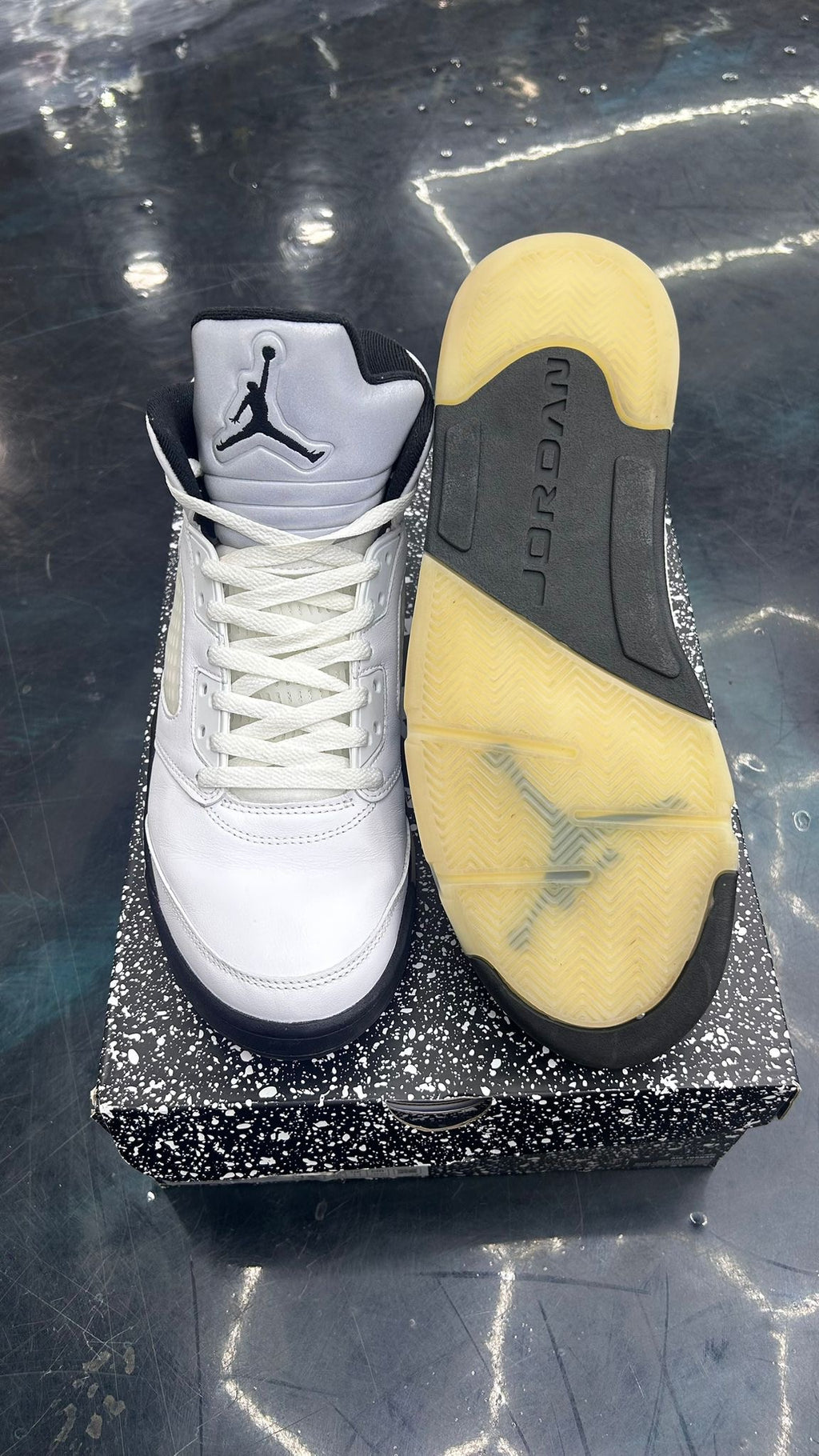 JORDAN 5 RETRO REVERSE METALLIC PRE OWNED SIZE 12