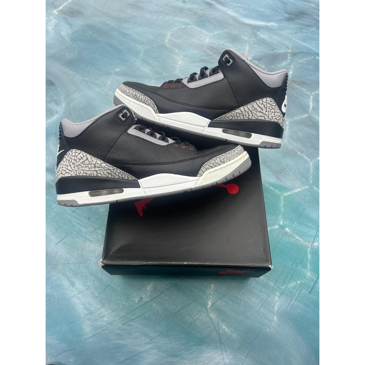 JORDAN 3 RETRO OG BLACK CEMENT (2024) PREOWNED SIZE 13