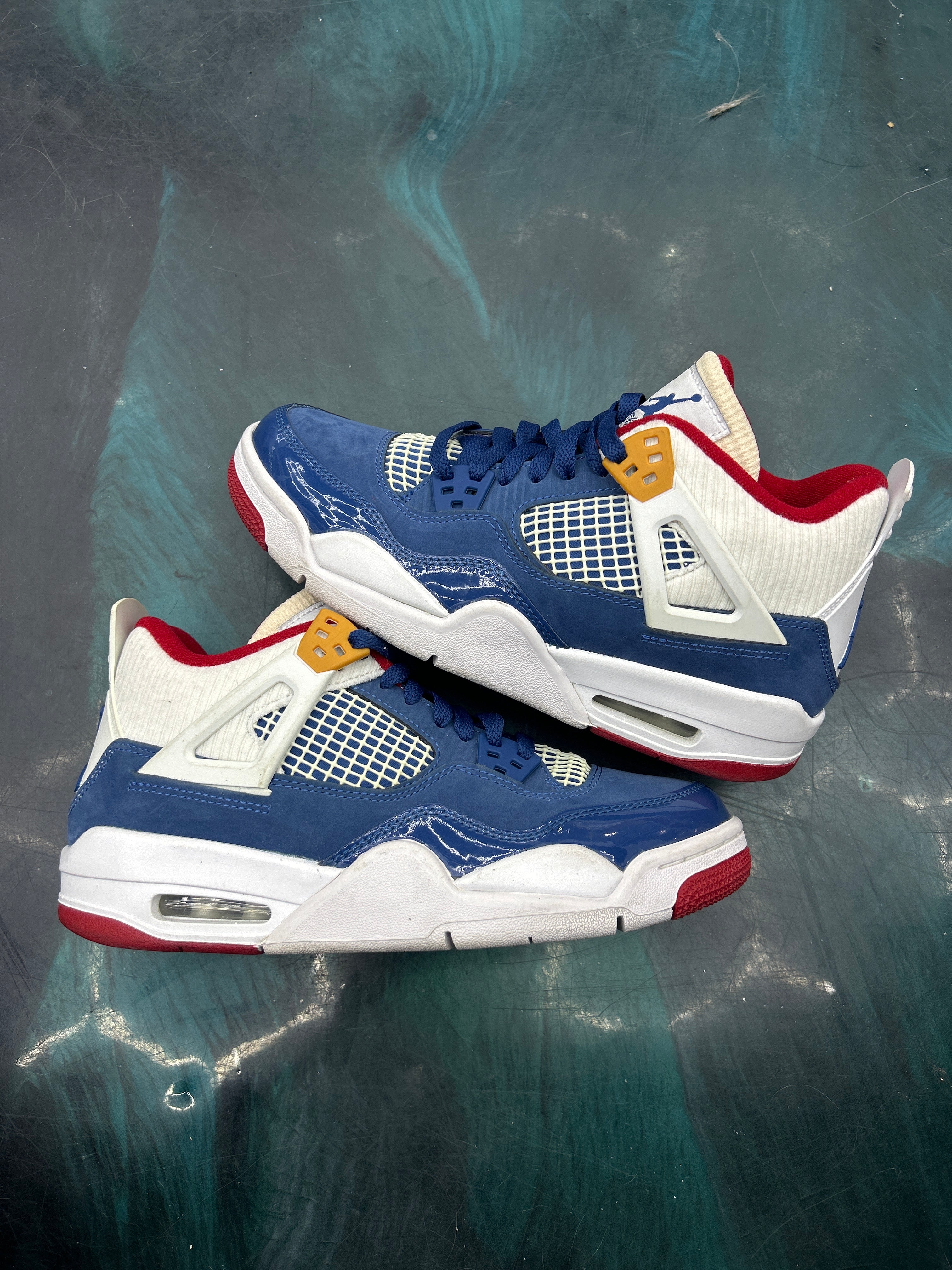 JORDAN 4 RETRO MESSY ROOM PRE OWNED SIZE 6