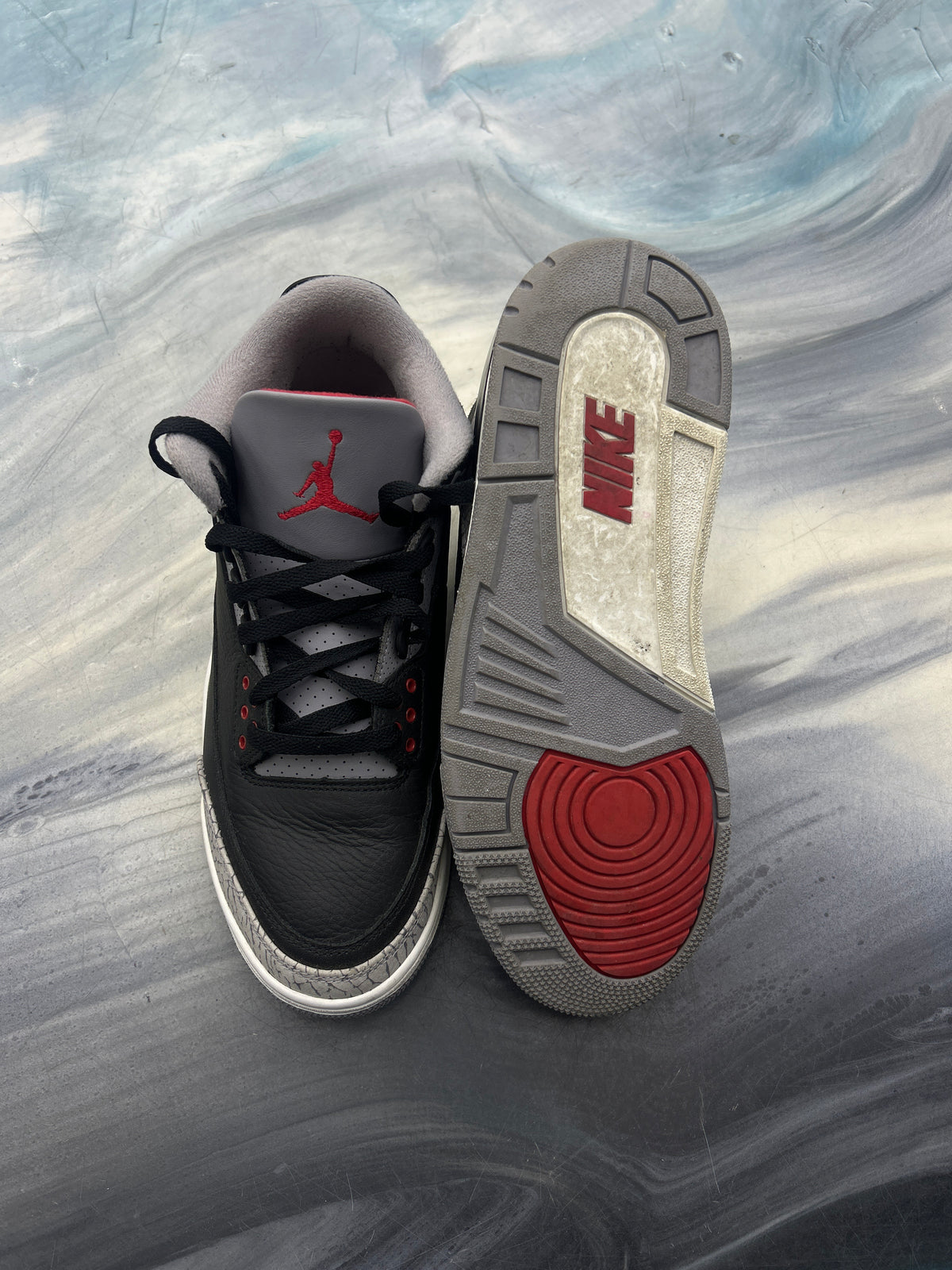 JORDAN 3 RETRO OG BLACK CEMENT (2024) PRE OWNED NO BOX SIZE 9