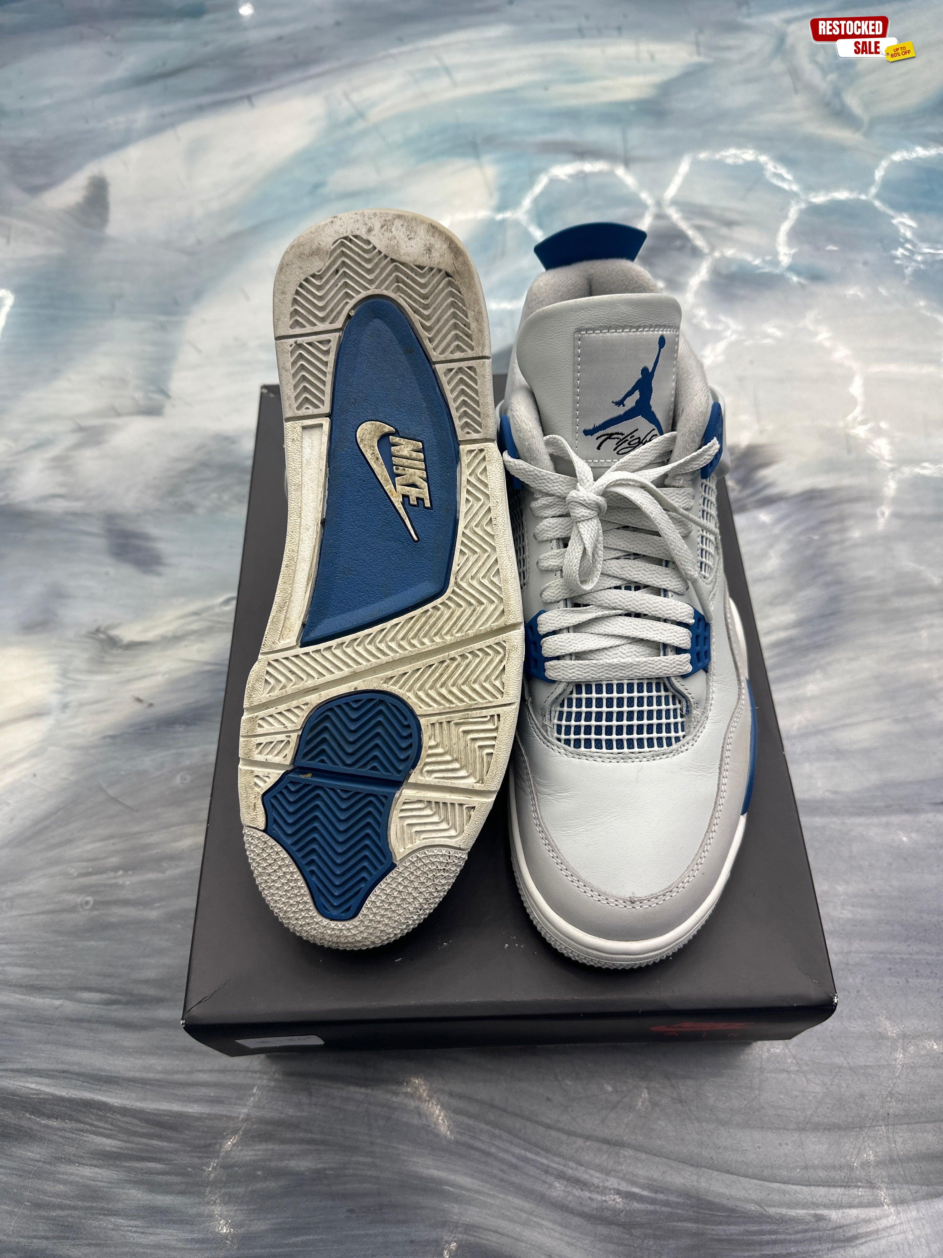 JORDAN 4 RETRO MILITARY BLUE PRE OWNED SIZE 9.5