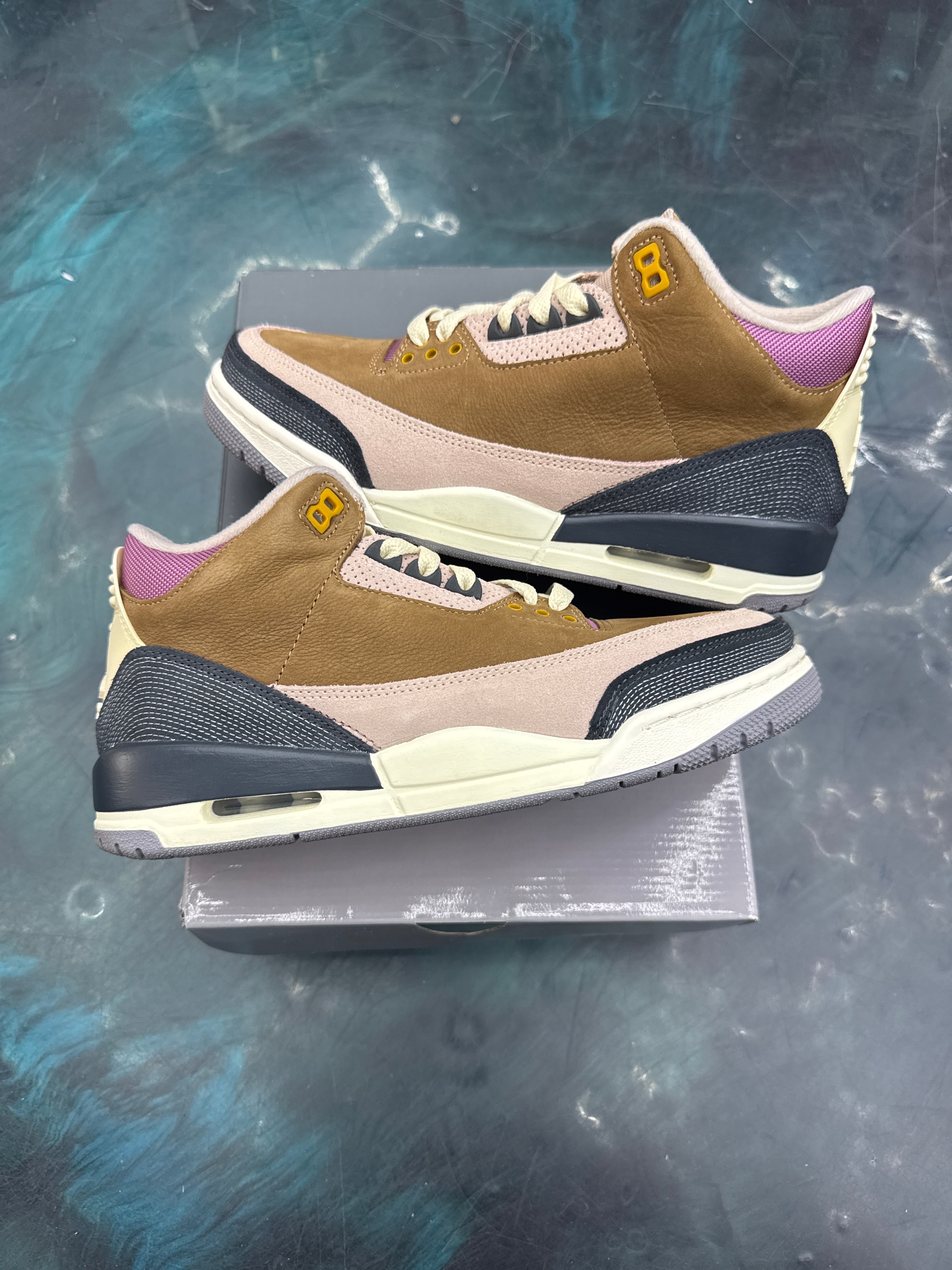 JORDAN 3 RETRO WINTERIZED ARCHAEO BROWN PRE OWNED SIZE 8
