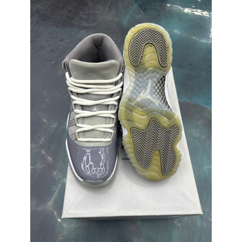 JORDAN 11 RETRO COOL GREY PRE-OWNED SIZE 7.5